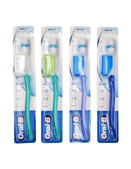 offerta Oral B Spazzolino Indicator 40 Setole Medie con Copritestina 1 Pz